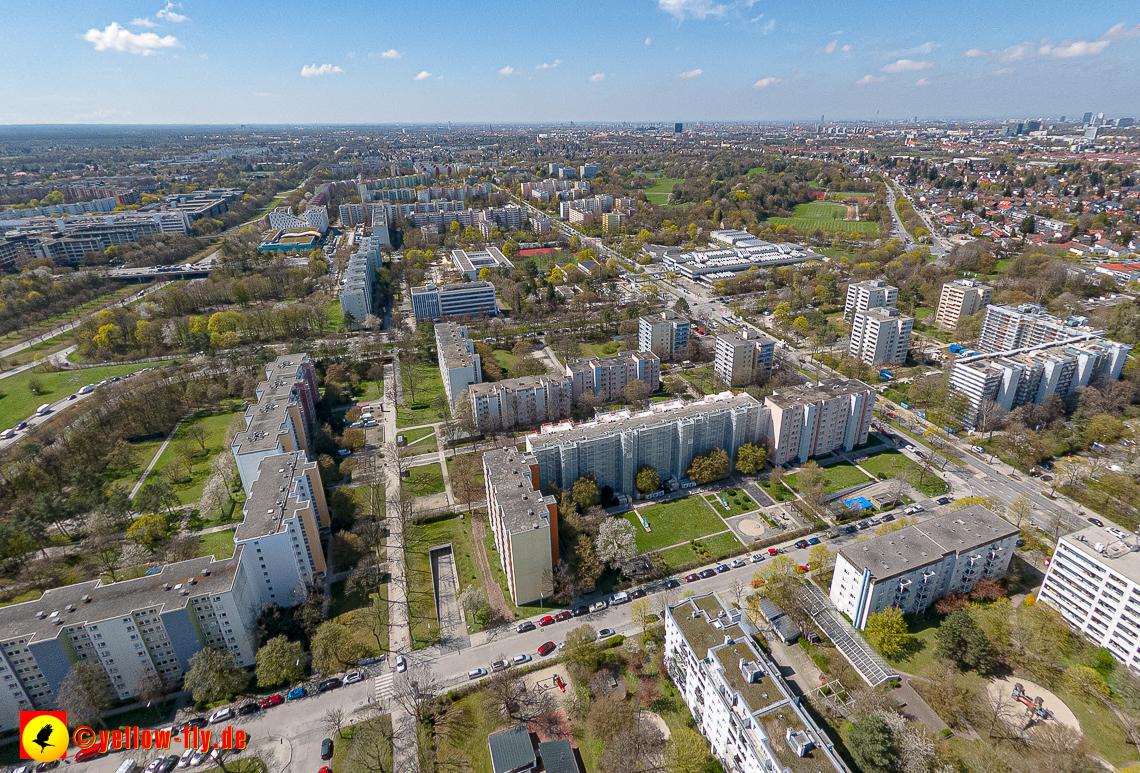 21.04.2023 - Baustelle der Großsanierung Kurt-Eisner-Straße in Neuperlach